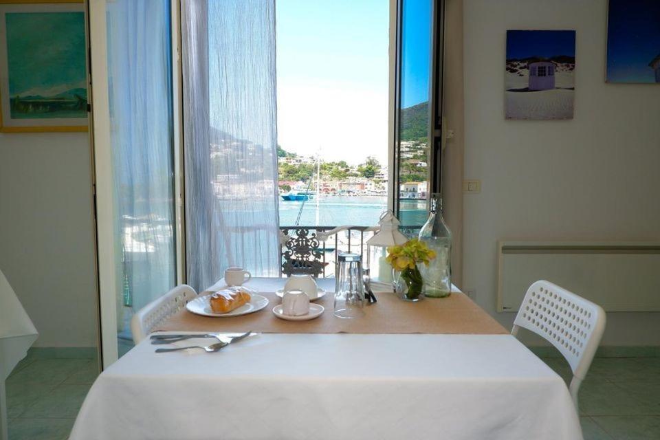 Appartement La Casa Di Antonia à Ischia Extérieur photo